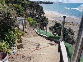 Constrcution of new fence and footing along cliff line
